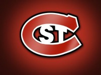 Barlow's 31 leads Huskies to Victory